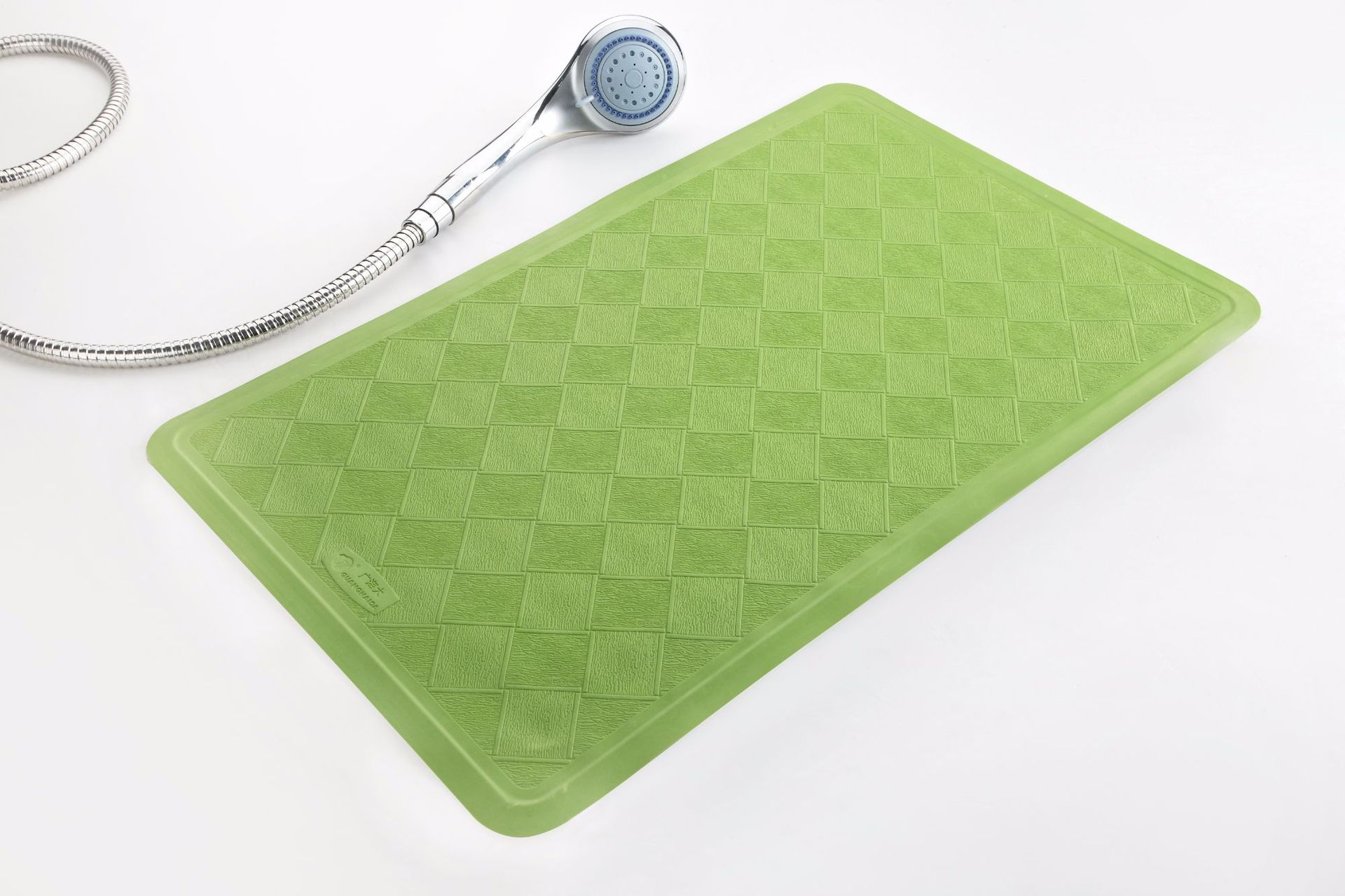 PVC浴室防滑垫是怎样做成的